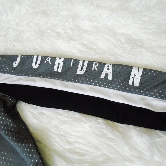 Jordan Black Colorblock Full Zip Track Jacket Black 2T Boys - Picture 11 of 14